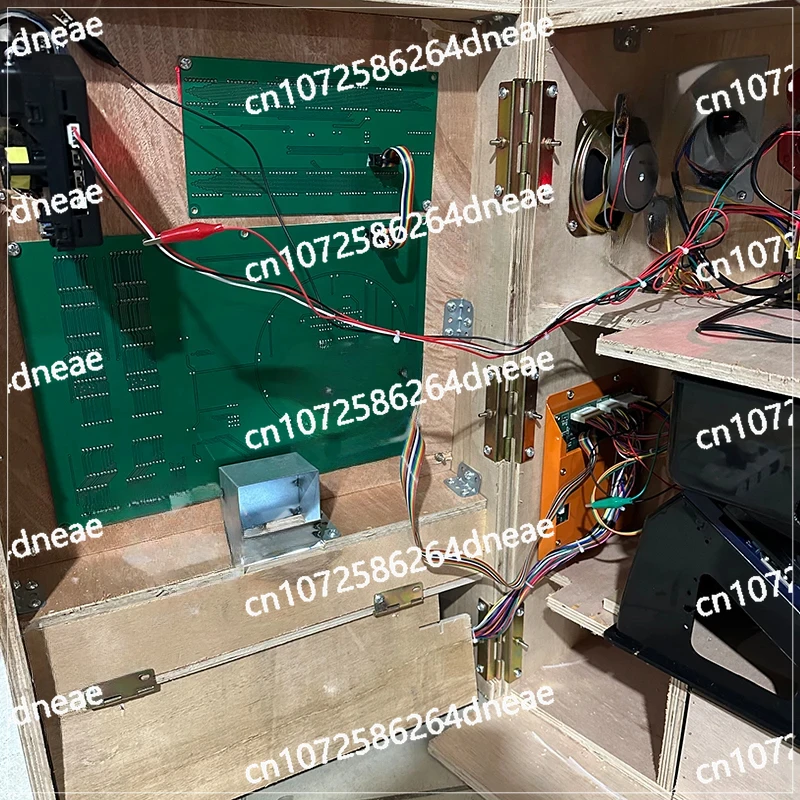 آلة عجلة الفيديو التي تعمل بقطع النقود المعدنية