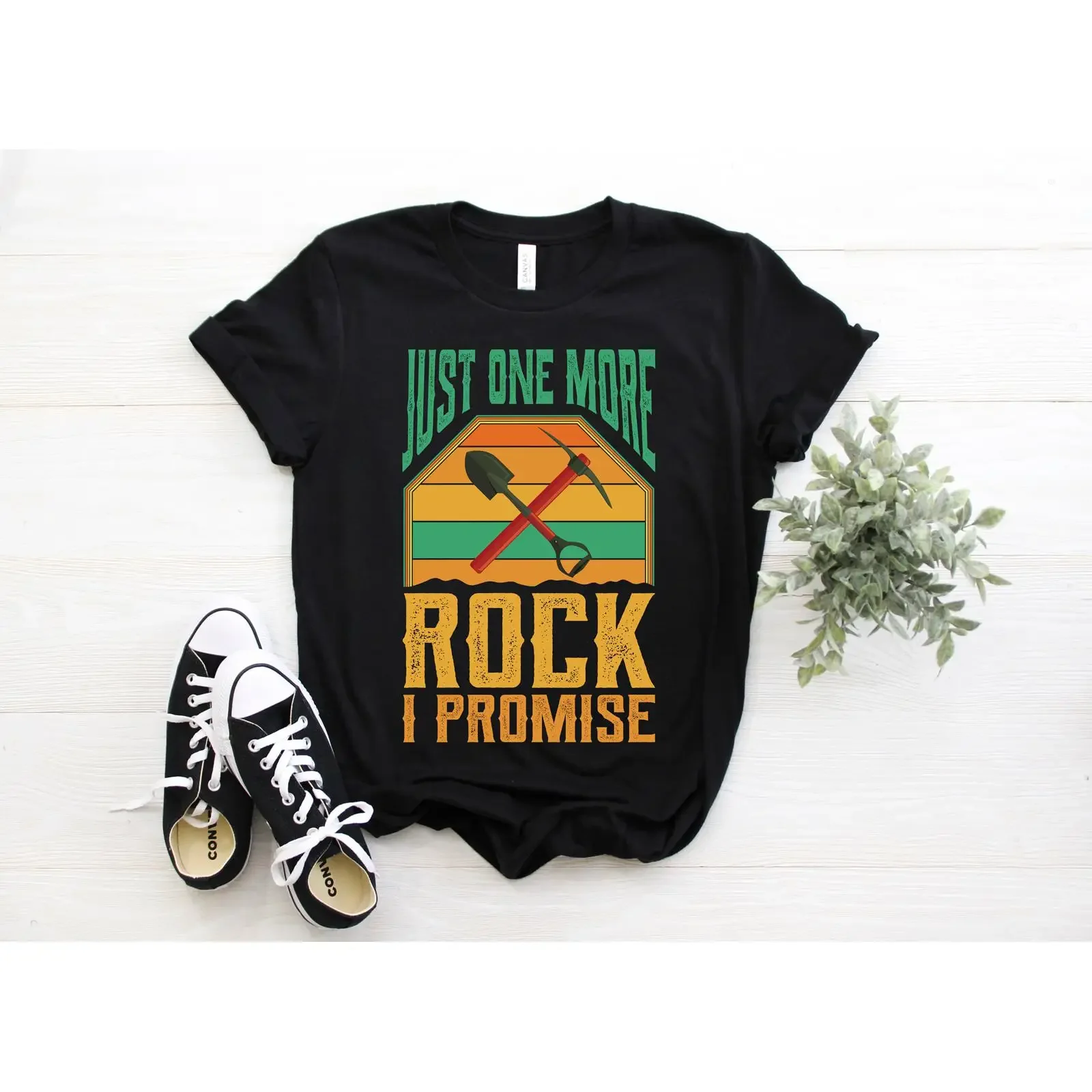 Just One More Rock I Promise Funny T Shirt Geology Geologist Collector Mineral Collecting for Lover vintage Washed Soft graphic