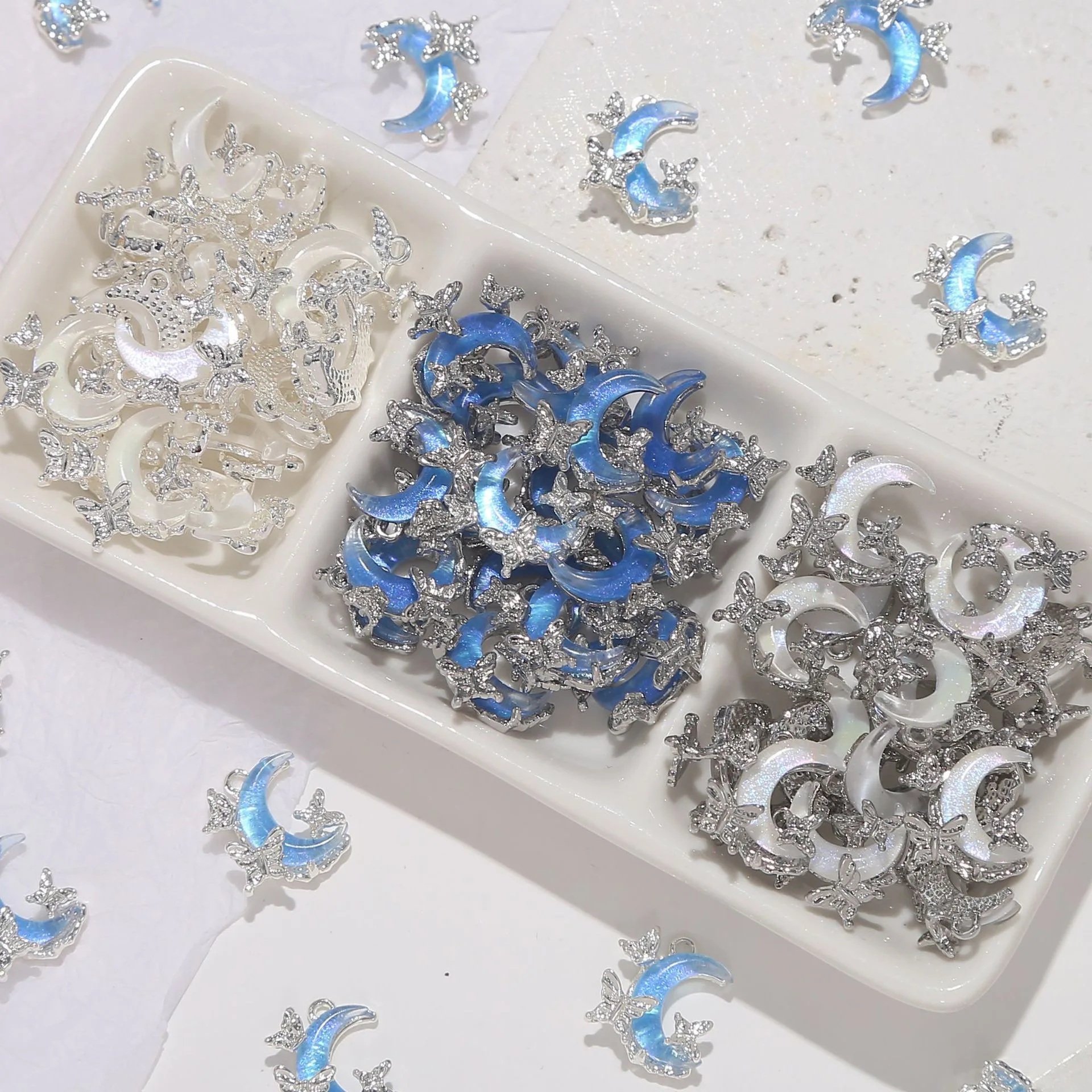30個入り-蝶々月猫目ゴールドメッキ合金ペンダントチャーム-ジュエリー製作、diyビーズネックレスブレスレット用アクセサリー