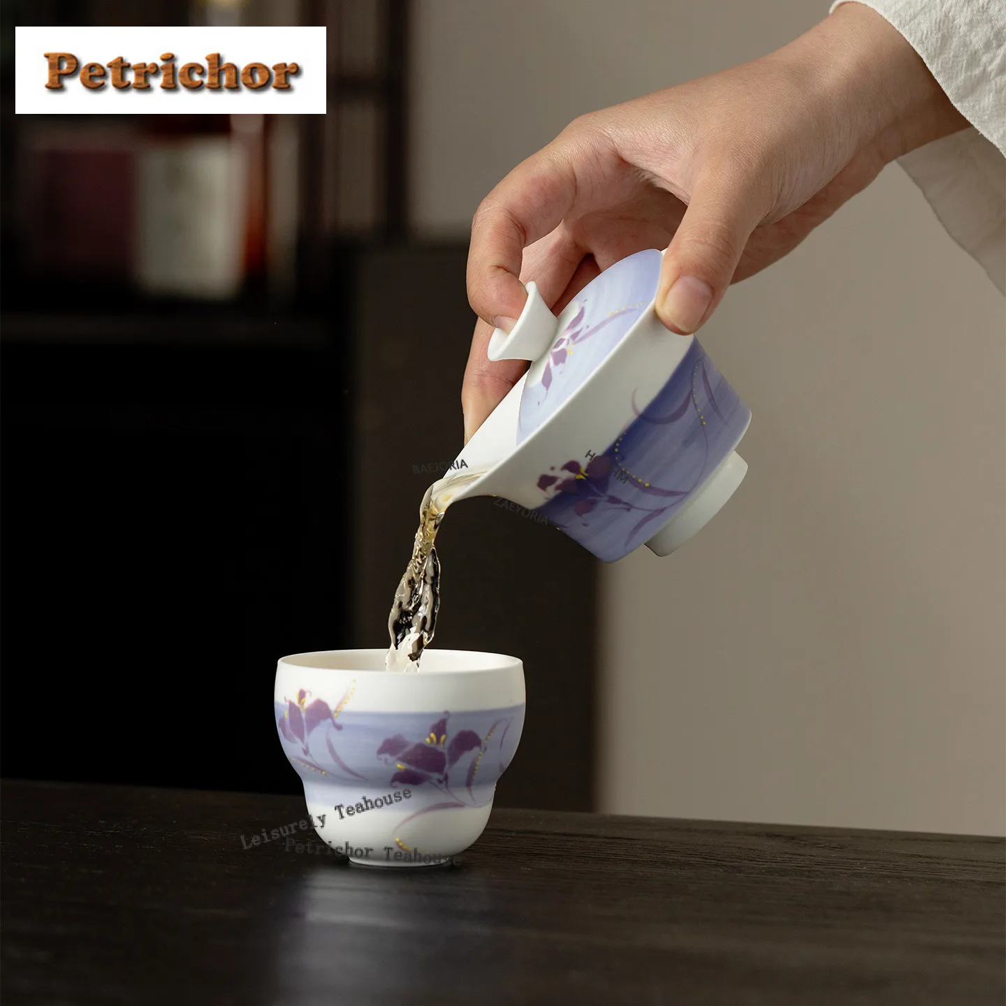 Hand-painted Purple Iris Flower Gaiwan Ancient Tea Tureen Household Tea Bowl With Lid Kit Tea Maker Cover Bowl Cha Collection