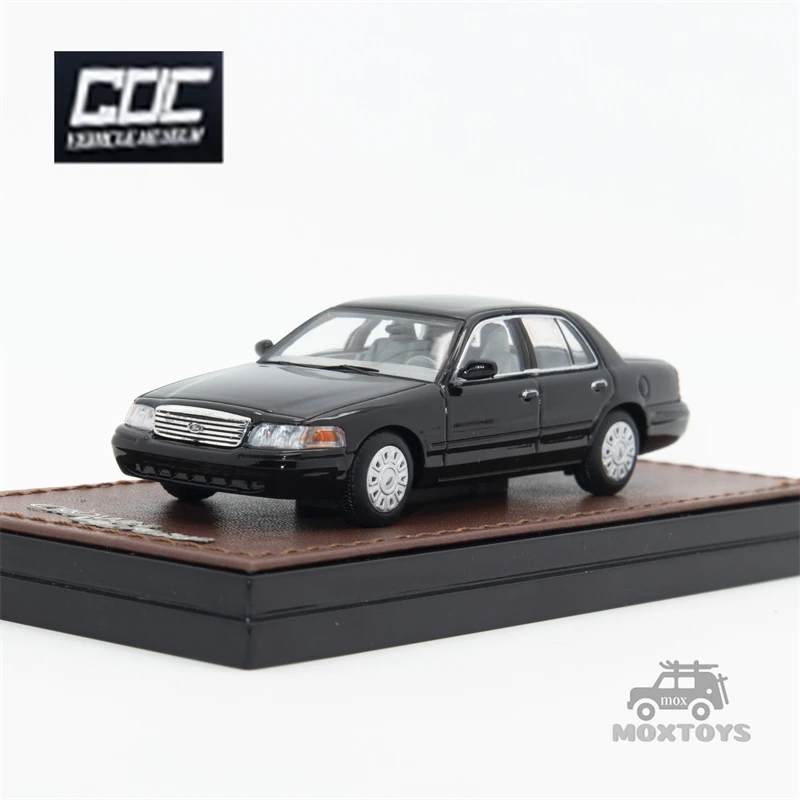 GOC 1:64 Ford Victoria Crown STREET PACKAGE Black plainclothes police car limited800 Diecast Model Car