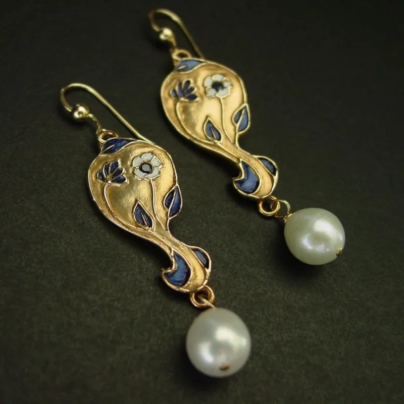 Vintage Enamel Imitation Pearl Drop Hook Earrings Century Court Style Flower Tassel Earrings Women Fashion Jewelry