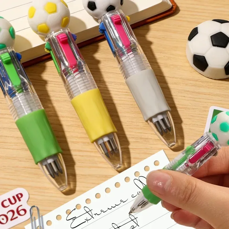 1/2/3/4/5 SZT. Uroczy długopis w kształcie piłki nożnej, czterokolorowy, kreskówkowy, wielokolorowy mini długopis do pisania, artykuły papiernicze dla chłopców i dzieci. — zdjęcie produktu 3