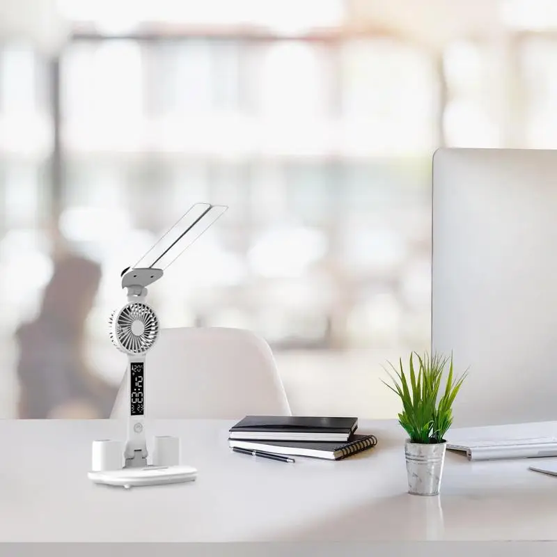Luz de mesa con ventilador, lámpara de mesa con enchufe, soporte para bolígrafo, batería de larga duración, luz de lectura de libros, accesorios para sala de estudio