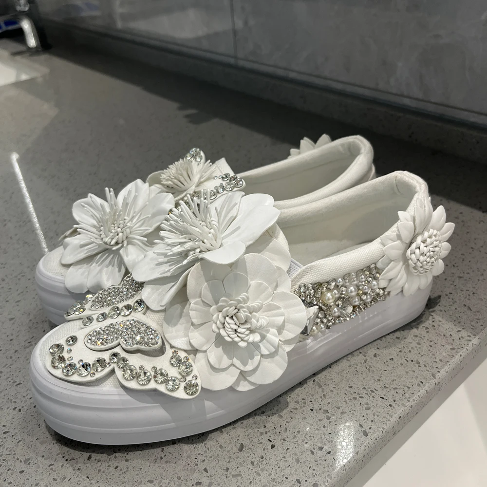 White Sneakers Big Rhinestone Bow Pu leather Flower Thick Bottom 4cm Lazy Wear Large Size Designer Women Vulcanized Shoes