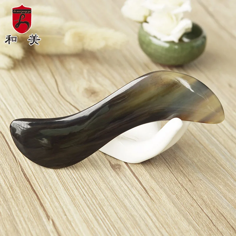 Factory in Stock and Beautiful Black Buffalo Horn Scrapping Plate 14cmSType Facial Acupuncture Scrapping Plate Wholesale