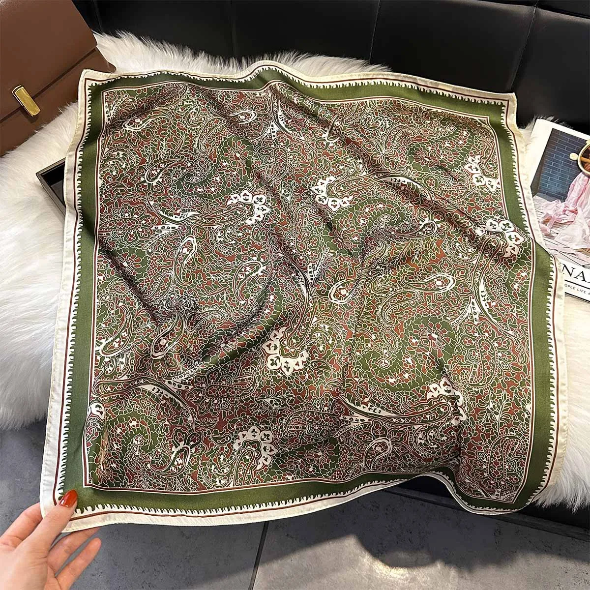2026 Bohemia Style 70cm Square Silk Women's Scarf Satin Scarves Shawl Paisley Printed Headscarf Designer Headband Bandana Wrap