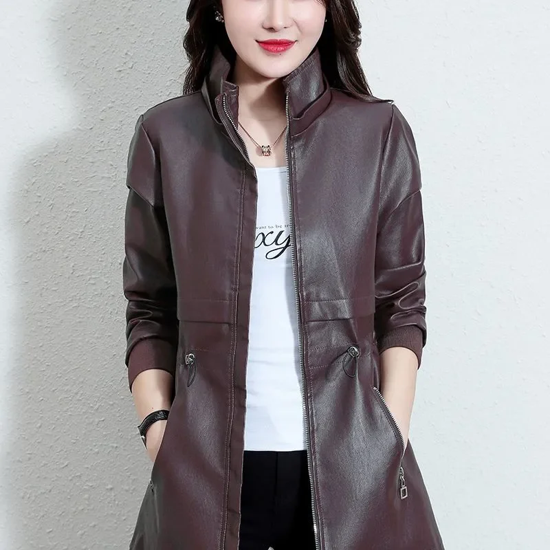 2025 جديد الخريف عالية الجودة فضفاضة عادية زائد المخملية سميكة الدافئة مقنعين سترات من الجلد النساء متوسطة طويلة سترة جلدية أبلى