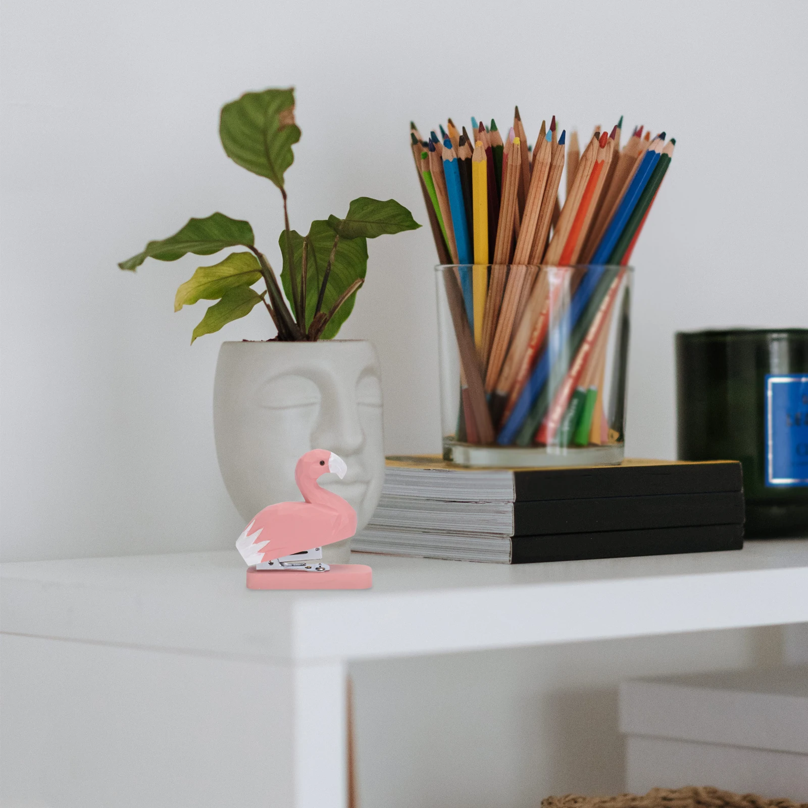 

Portable Flamingo Wooden Stapler Mini Manual Book Sewer for Students Home Office Safe Convenient Everyday Use Portable Stapler