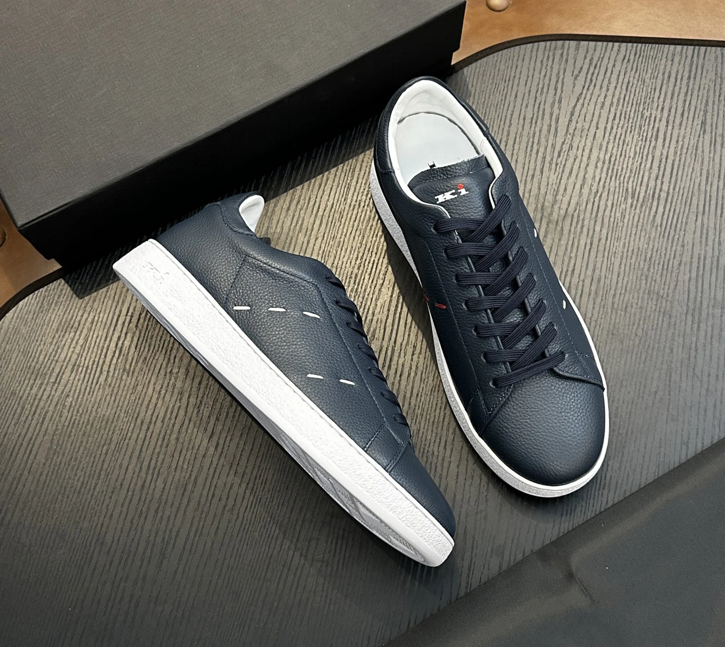 

OECHSLI Shoes Cowhide Suede 2025 new outdoors fashion quality breathable genuine leather motion Men‘s European big size 38-47