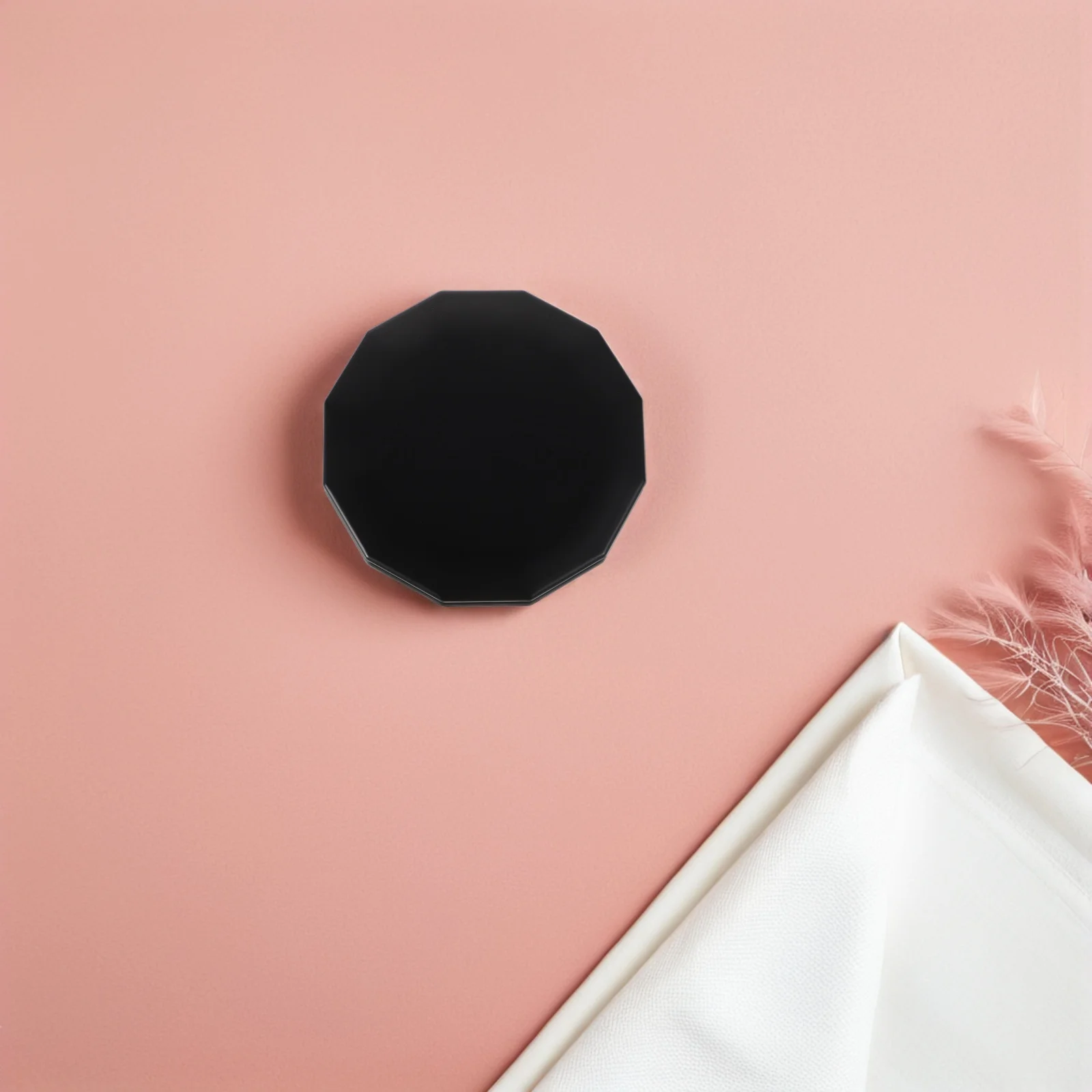 مرآة مكياج صغيرة الحجم قابلة للطي، مرآة صغيرة محمولة للنساء، غطاء قلاب لطيف للحماية أثناء السفر للاستخدام اليومي