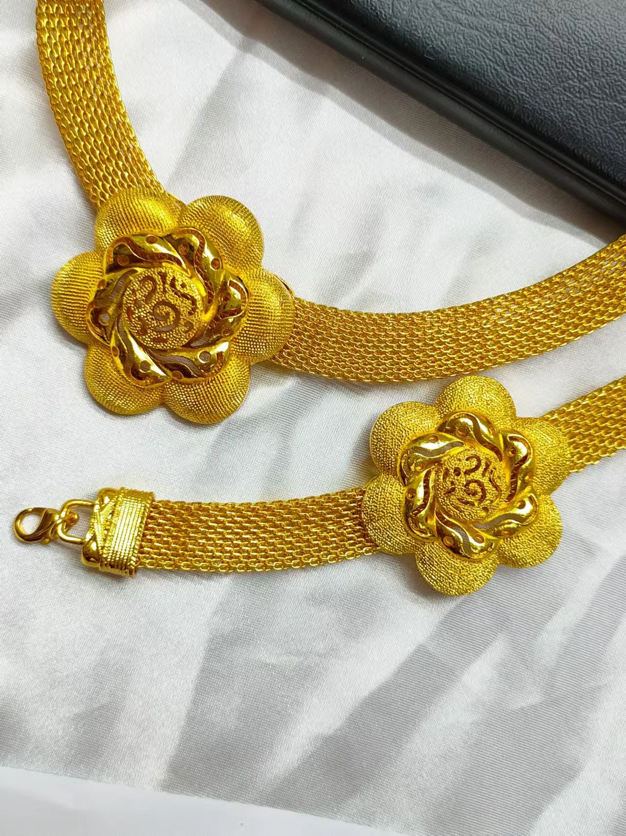 GOOD Luxury Flower Gold Plated Necklace Sets For Women Wedding Dubai African Jewelry Set Indian Jewellery Anniversary Gifts