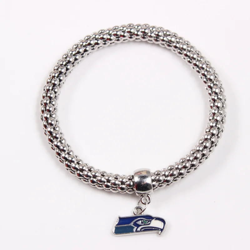 1pc Expandable Wire Bangle Seahawk Charm Bracelet, Adjustable Bracelet