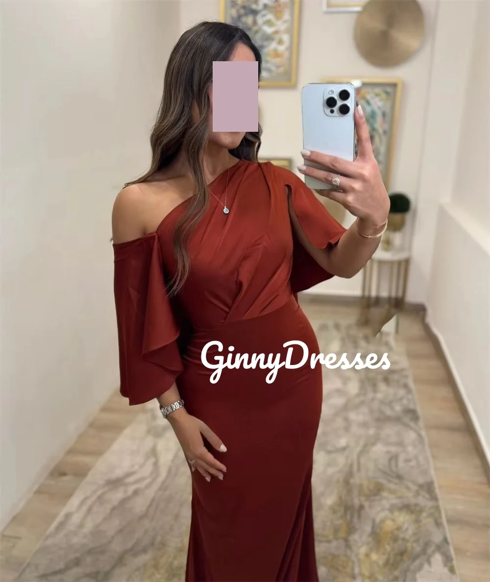 Платья для выпускного вечера по индивидуальному заказу. Глубокое одно плечо. Вечернее платье длиной до пола с рюшами. Вечернее платье с бретелями на молнии.