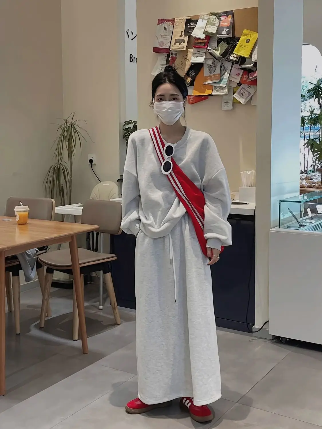 

Свободный комфортный женский повседневный комплект: свитшот с круглым вырезом и юбка с высокой талией, комплект из двух предметов больших размеров, осенне-зимняя мода