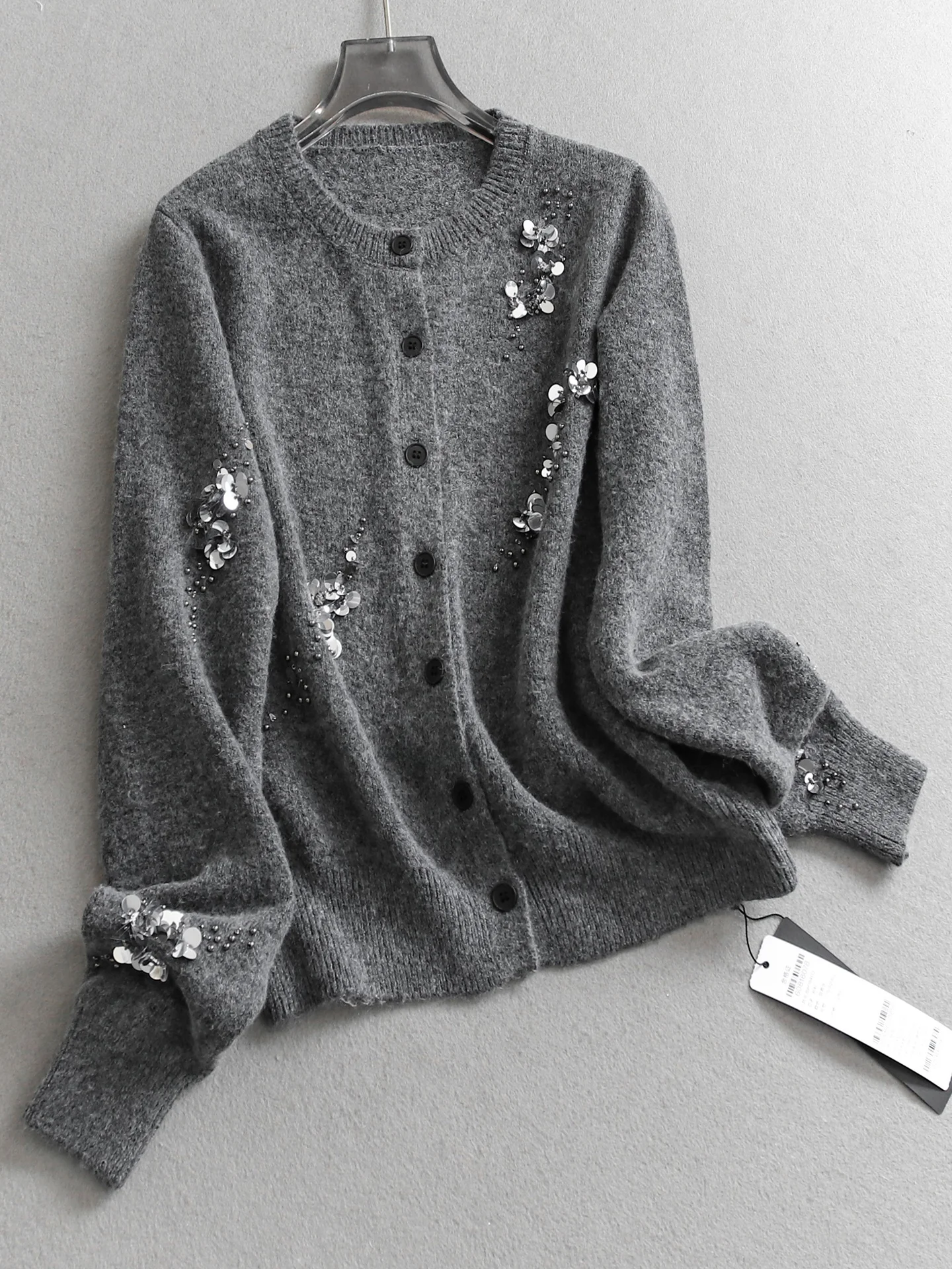 

Heavyweight Wool Blend Long Sleeve round Neck Knitted Cardigan Women's Soft Sweater Sequin Slimming Casual Style Q718