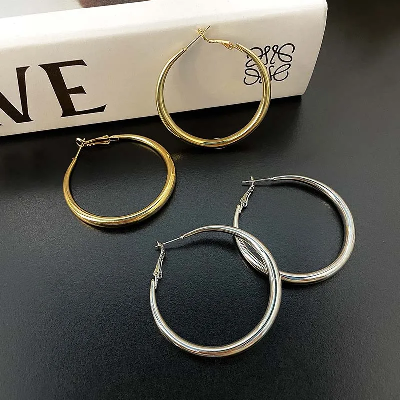 Fashion Metal Big Circle Round Hoop Earrings for Women Exaggerated Simple Silver Color Geometric Earrings Jewelry Gift Bijoux