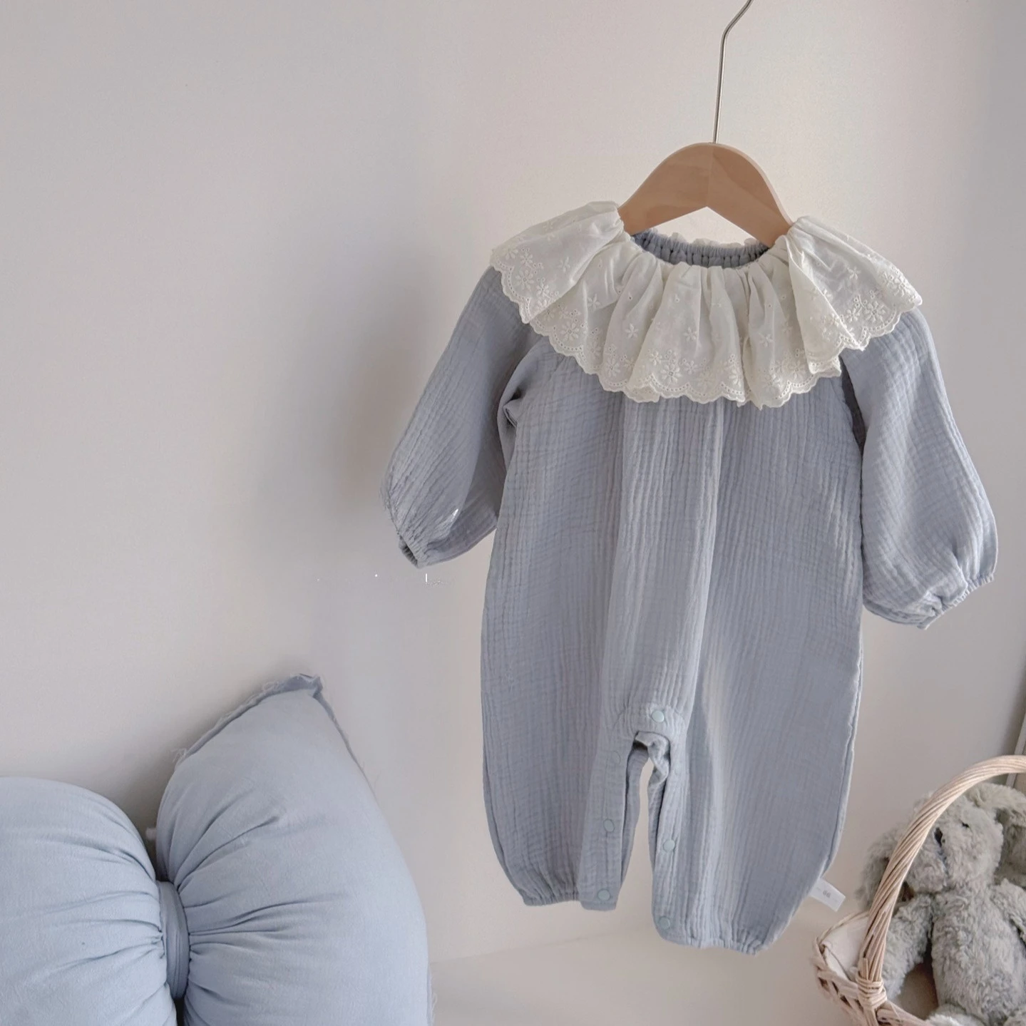 

Baby Girl Baby Autumn and Spring Rompers Long Sleeved Lace Collar Cotton Jumpsuit Clothes Home and Outdoor Kids Clothes