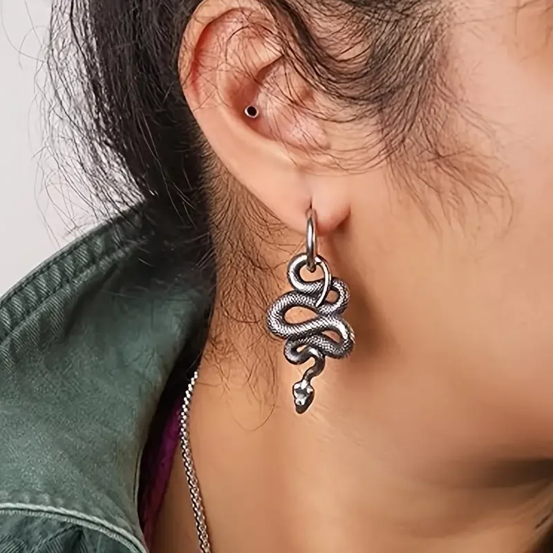 أقراط على شكل ثعبان قوطي للنساء، مجوهرات الهالوين السوداء الداكنة، أقراط بيان بانك روك