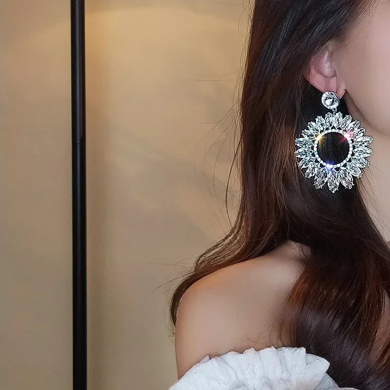Shine Flower Crystal Drop Earrings Water Drop Geometric Rhinestones Earrings Women Fashion Jewelry Gifts
