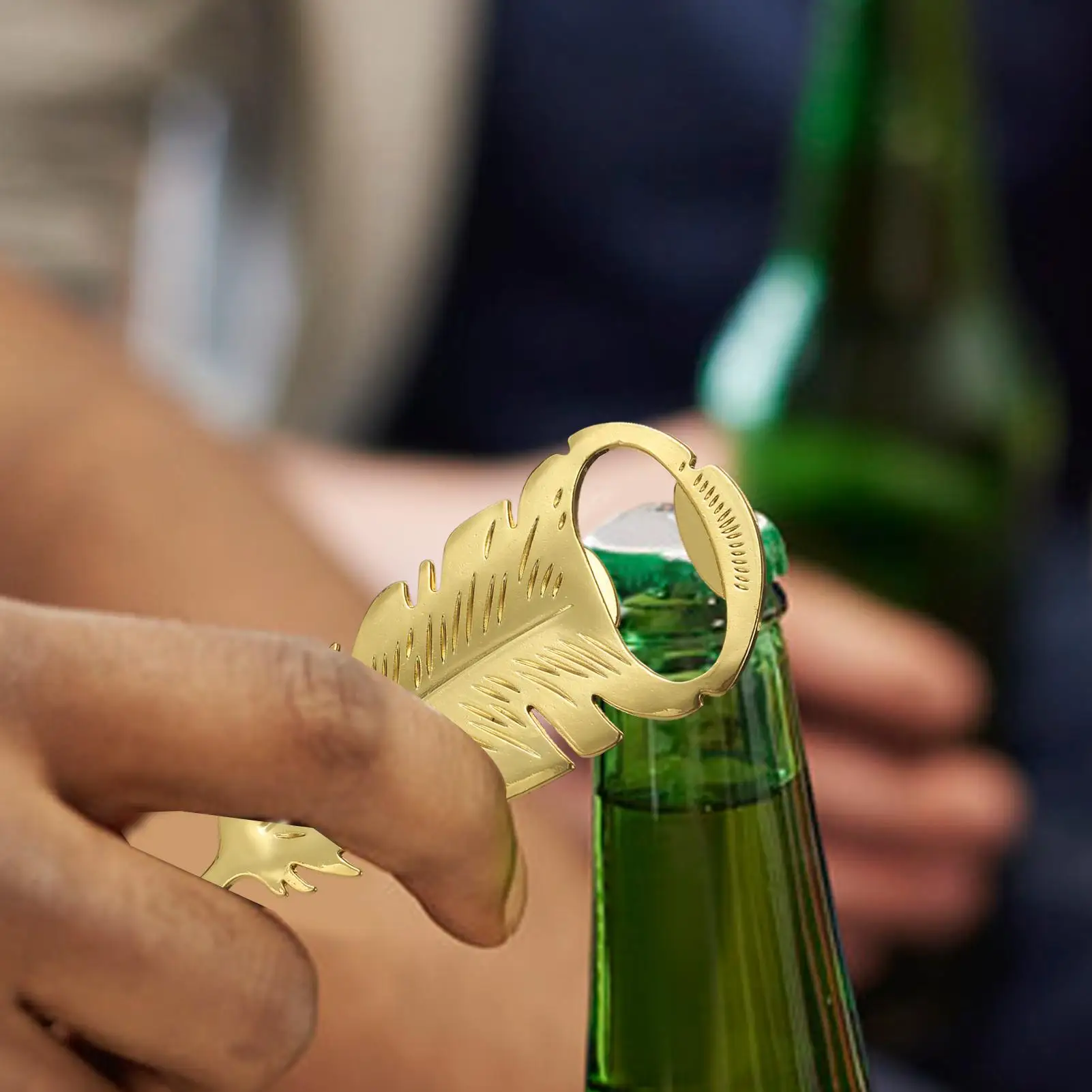 Beer Bottle Opener Portable Metal Construction Ergonomic Design Multifunctional Golden Sparkle Beer Bottle Caps Remover