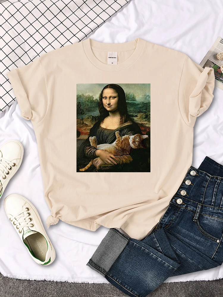 Famous Painting Mona Lisa Hold Cat Funny Print Women\'s Tshirt Casual Soft Tops Fashion T Shirt Summer Vintage Women\'s t-Shirts