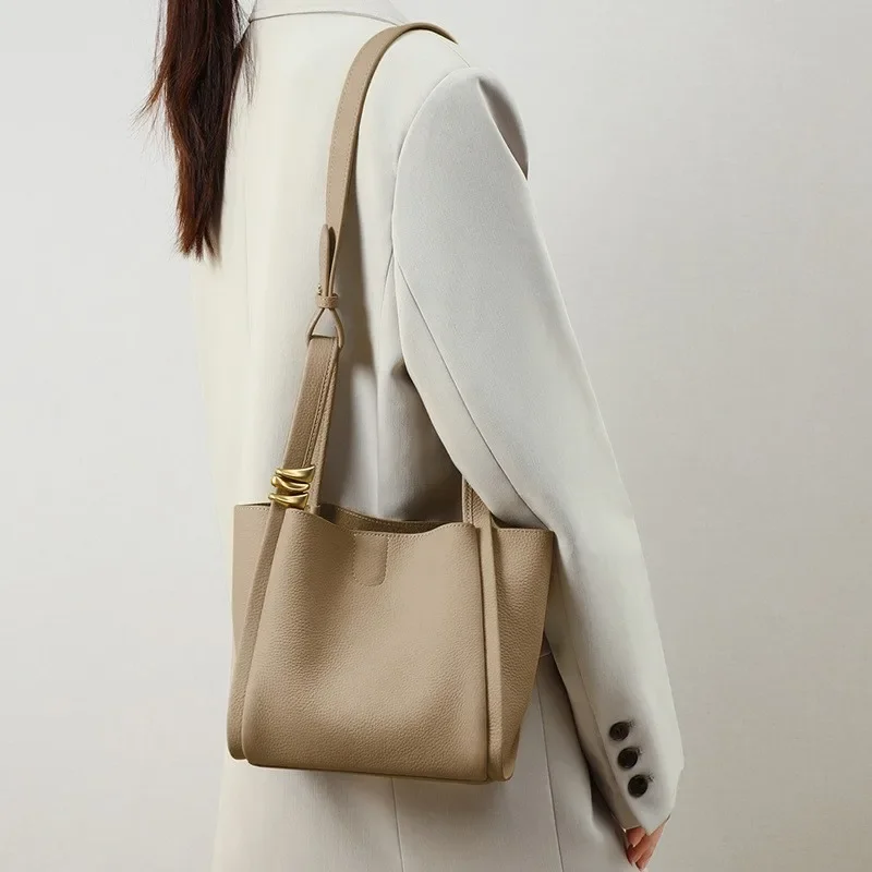 

Bucket bag spring new fashion handbag simple versatile soft leather shoulder bag high-end commuter messenger bag bag