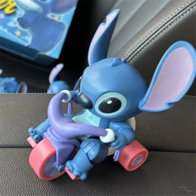 Figura de acción de la serie Stitch de dibujos animados de Disney, juguete, adorno de escritorio, decoración de coche, muñeco pequeño Kawaii, juguete, regalo de colección de vacaciones