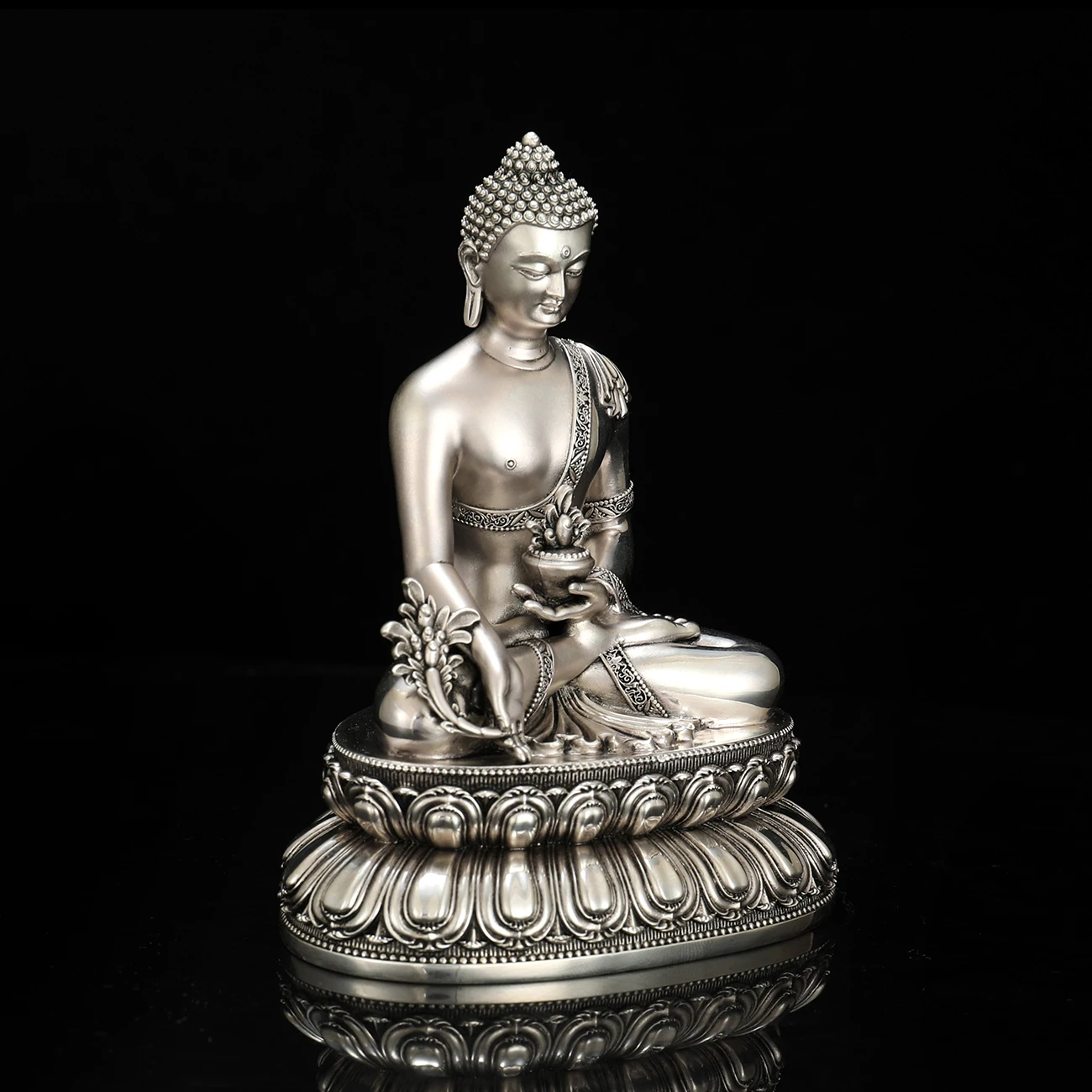 Tibetan white copper    pharmacist  pure copper Buddha statue Tibetan Sakyamuni  Sanbao Buddha home offering