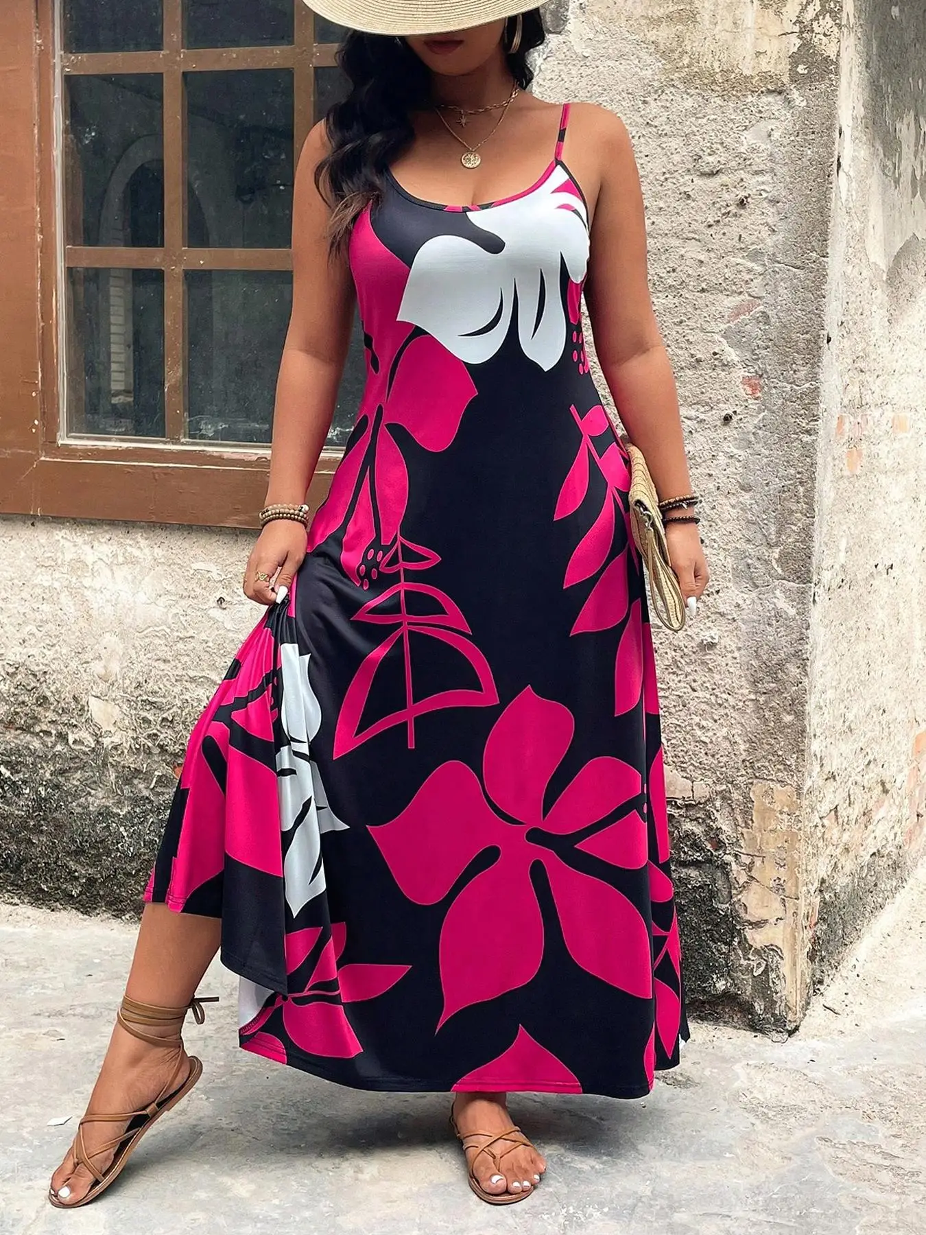 

Plus Size Women's Summer Fitted Dress, Ditsy Floral Pattern, Casual Style, Moderate Fabric Thickness, Age 35-44, Woven Material,