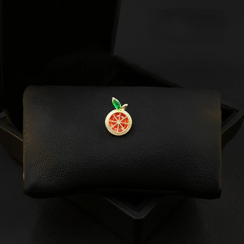 

Cute Japanese Style Mini Fruit Brooch Women Neckline Anti-Exposure Buckle Unique Design High-End Accessories Collar Pin Jewelry