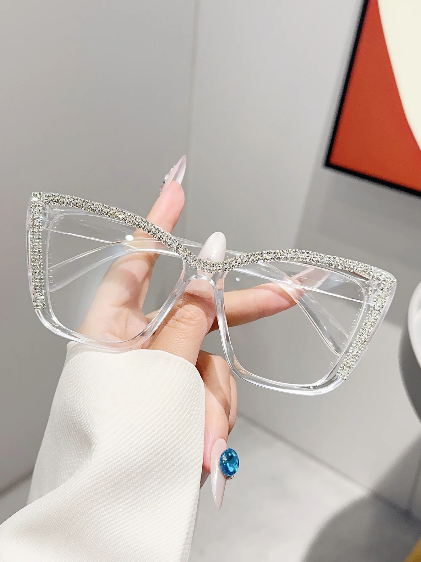 1 Stück Damen-Katzenaugen-Rahmenbrille, glänzendes Punkt-Diamant-Design, Retro-Modebrille, perfekte Geschenke, geeignet für Familie und Freunde – Detail 3