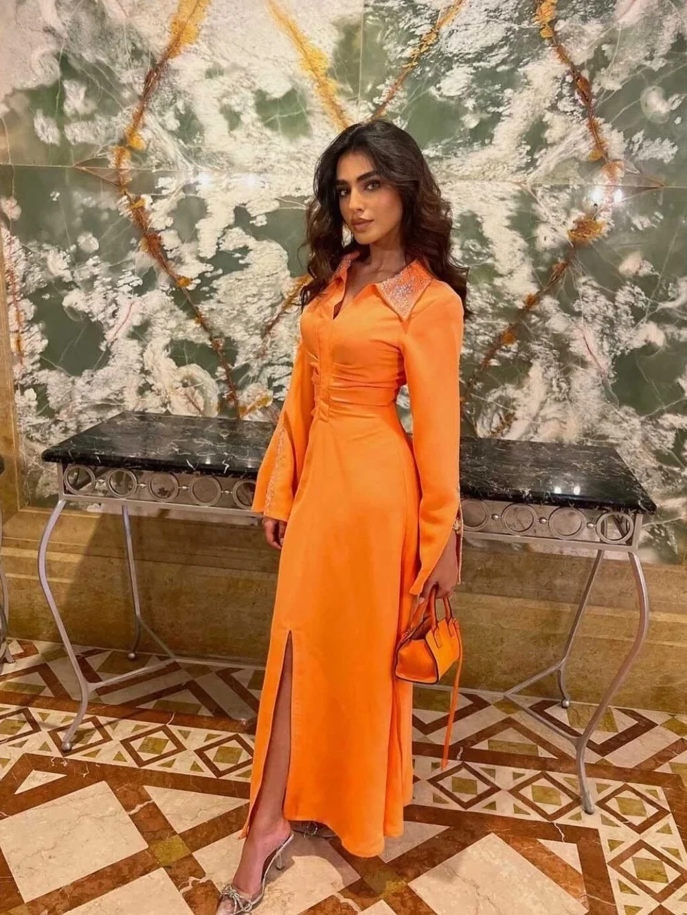 

Orange Beaded Long Sleeves Bespoke Occasion Gown Evening Dresses Pastrol Unisex Jersey Retro Dubai Saudi Arabic Prom Customized