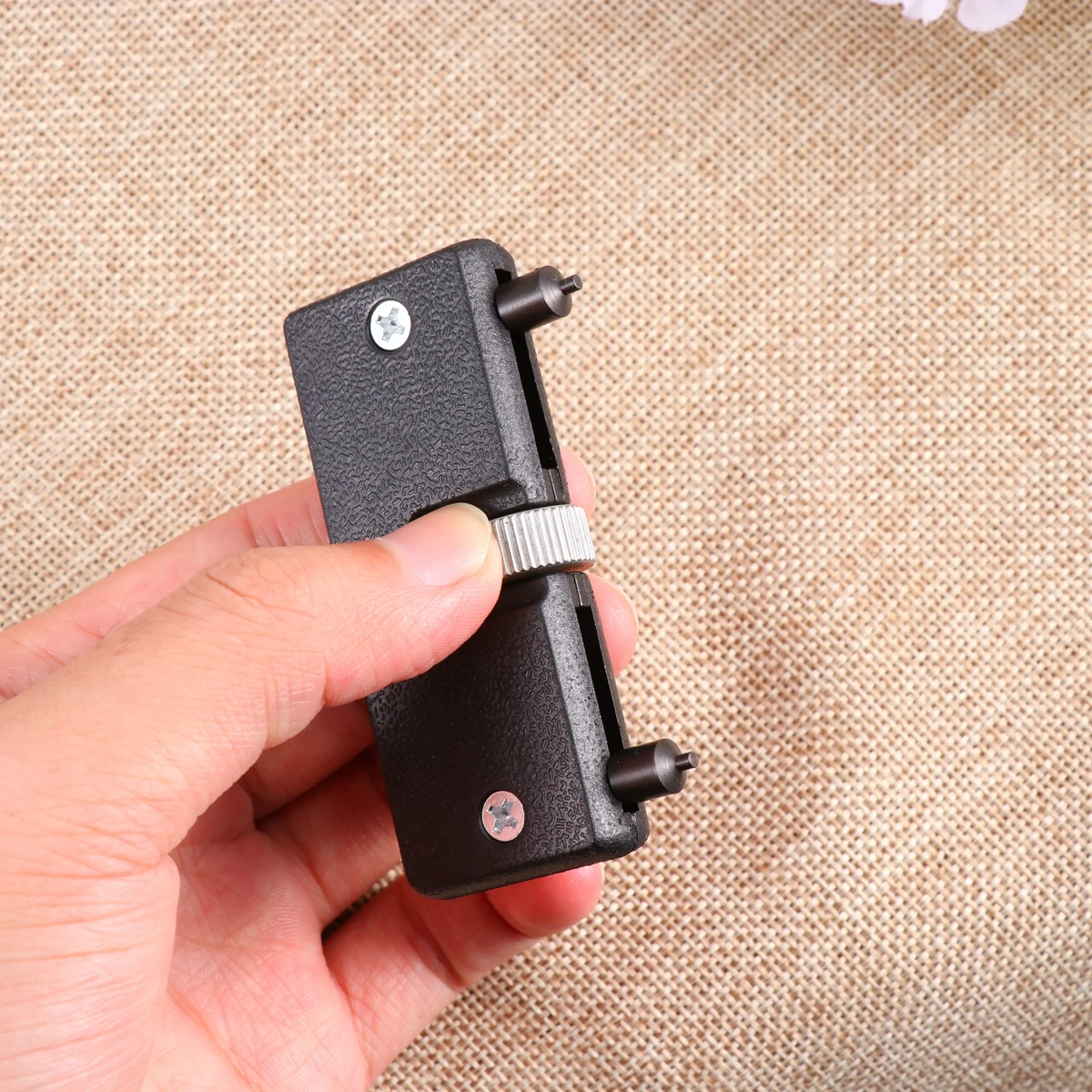 Alat Pembuka Casing Belakang Jam Tangan Hitam Dapat Disesuaikan untuk Perbaikan Diy Pembuka Tahan Air Aksesori Meja Penyangga Pembuat Jam Tahan Lama