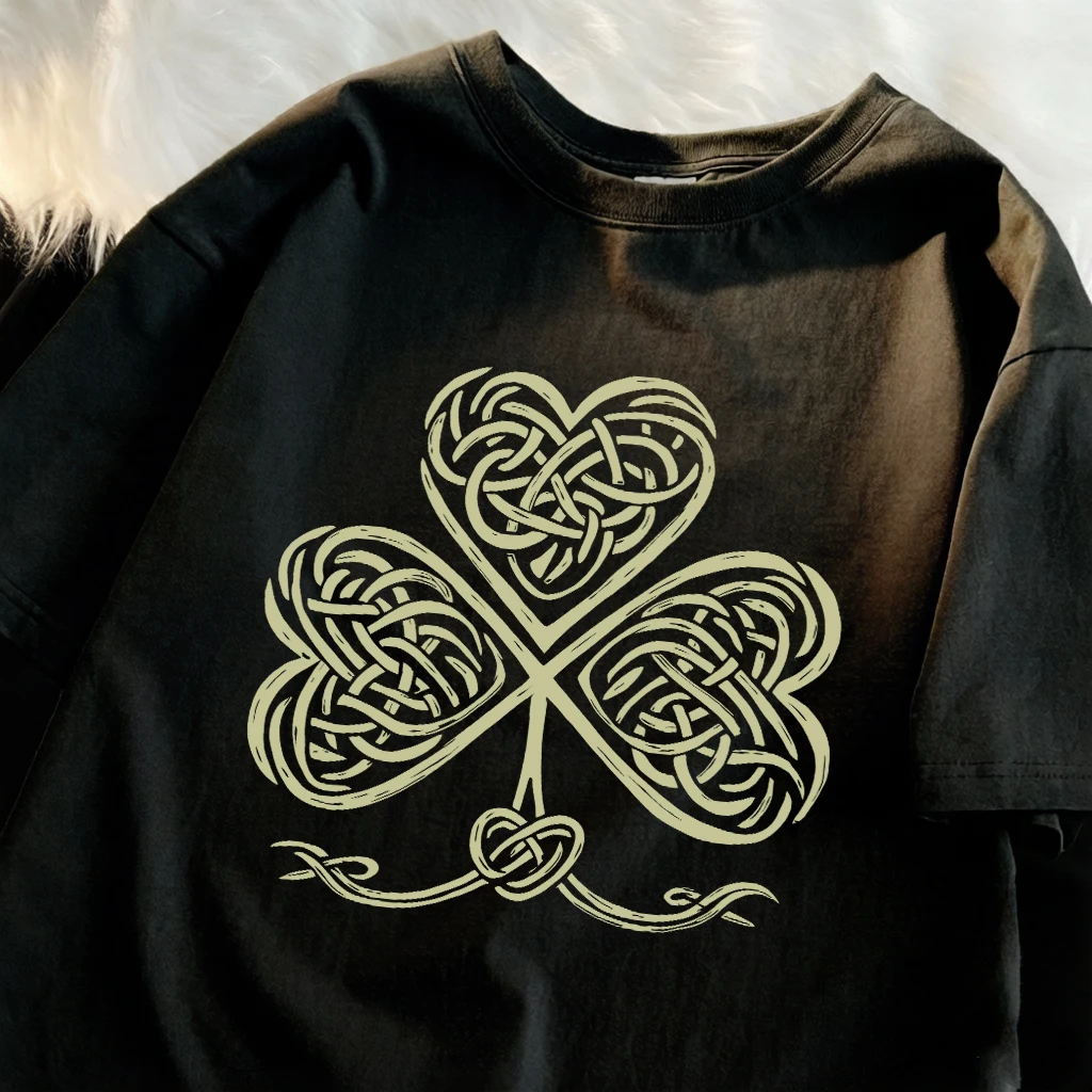 Celtic Clover Gold Print Women's Everyday T-shirt, Versatile Sportswear, Hip-hop Summer T-shirt, Casual Wear Summer Streetwear