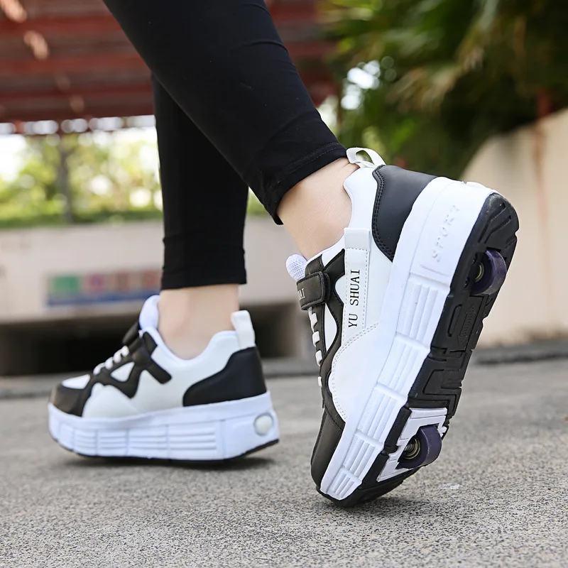 

2 Wheels Kids Roller Sneaker Deform Shoes Flying Parkour Roller Shoes Casual Sneakers Detachable Deformation Running Shoes