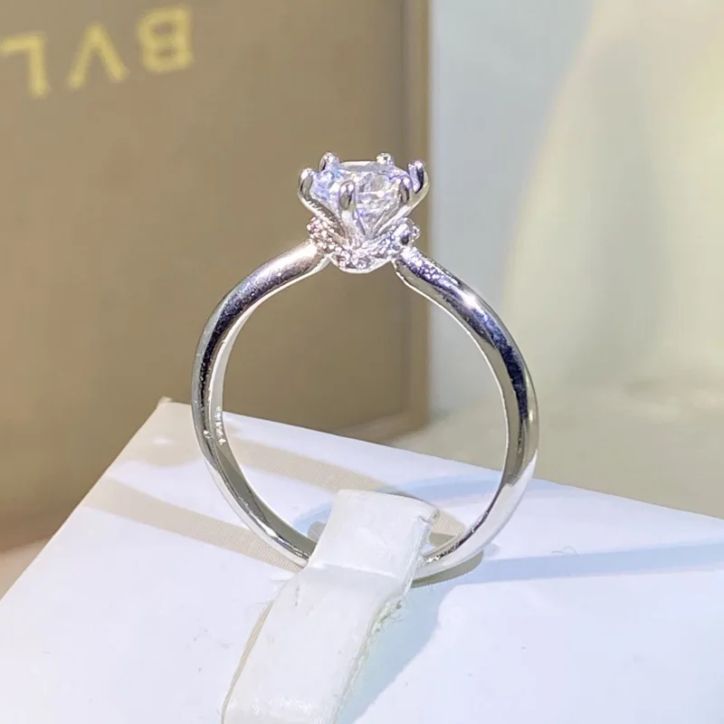 

Fashion Women Silver Color Round Zircon Imitation Mossan Stone Ring Bridal Wedding Engagement with 925 Stamp Gear Gift Jewery
