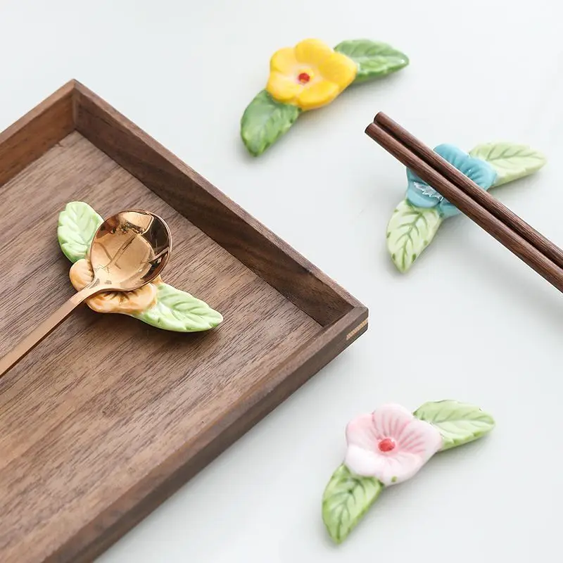 

Ceramic Plum Blossom Chopsticks, Household Chopsticks Pillow, Small Flower Table Ornament