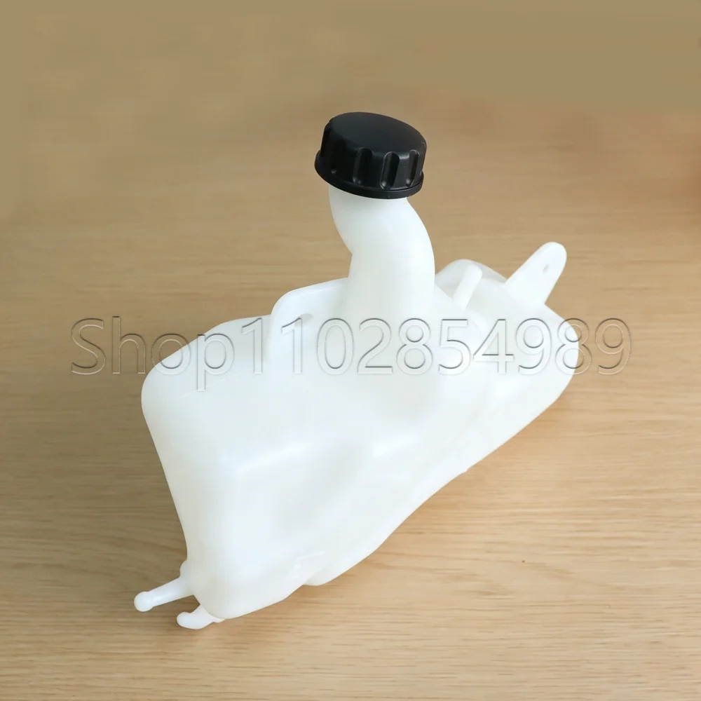 For KAWASAKI NINJA400 Z400 2018-2025 NINJA500 Z500 2024 2025 Motorcycle Cooler Coolant Overflow Reservoir Water Tank Ninja 400
