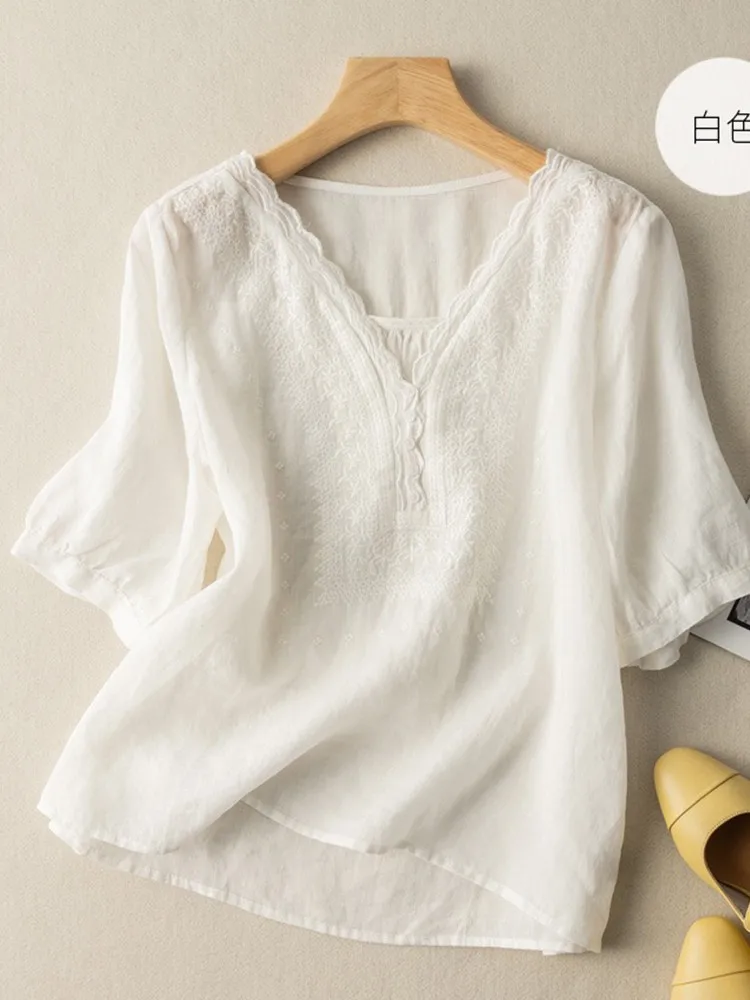 Women Summer Casual T-shirts New Arrival 2022 Vintage Style V-neck Embroidery All-match Loose Female Cotton Tops Tees T015