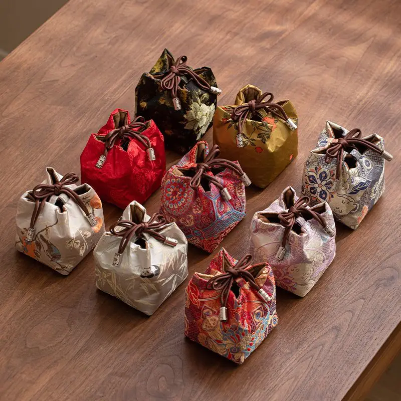 Bolsa de Almacenamiento de Tela Bordada con Flores y Cordón para Juego de Té al Aire Libre y Viajes