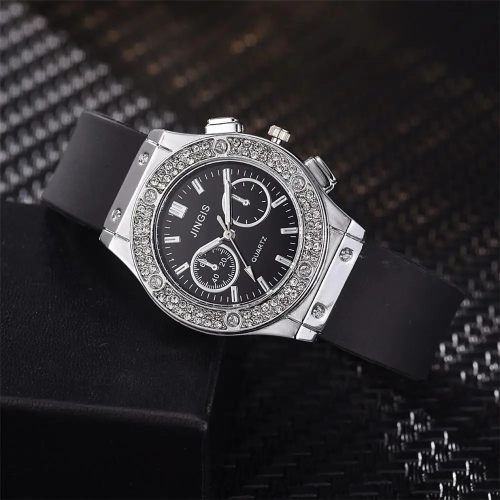 Fashion 2022 Rubber Women Watches Luxurious Brand Casual Diamond Female Quartz Wristwatches Simple Sport Clock Relogio Feminino