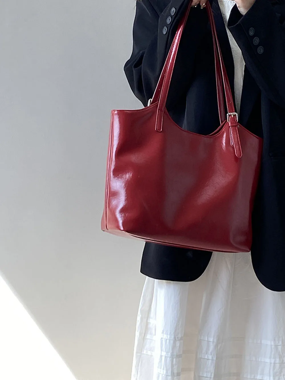 Burgundy Handheld Bag Fashion Woman’s Travel Shoulder Bags Vintage Large Capacity Shoulder Bag 2026 Elegant Underarm Bags