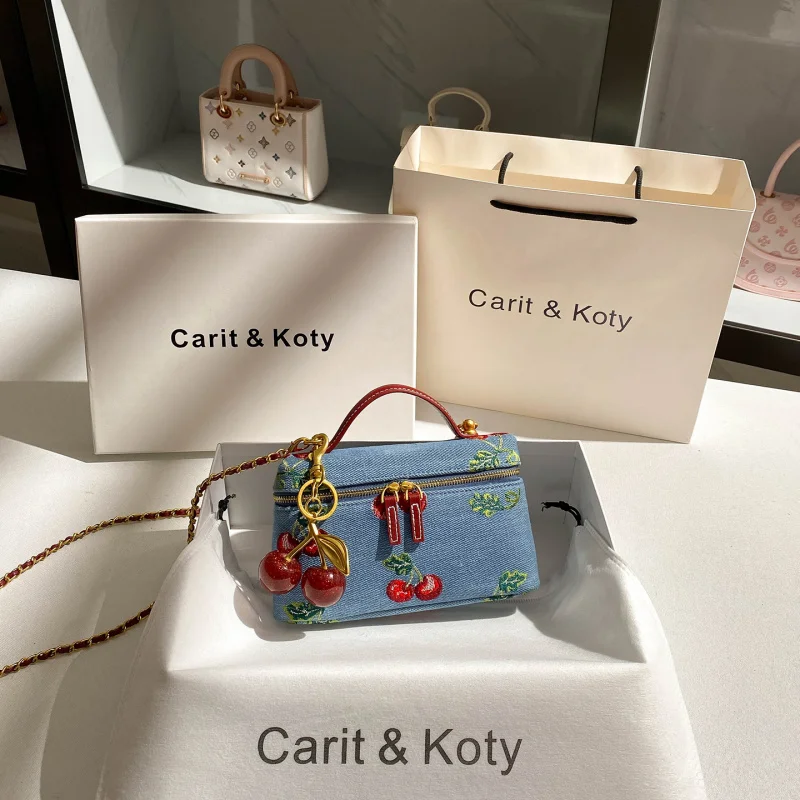 

Vintage Denim Embroidered Box Bag, Autumn/Winter High-End Small Square Bag