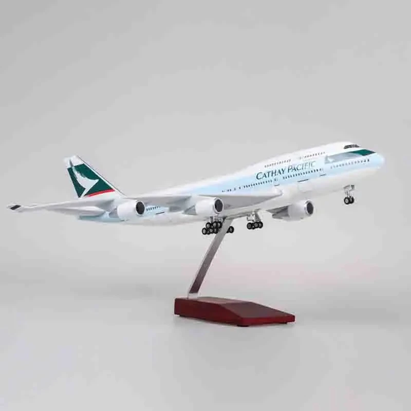 47CM 1/150 Scale Airplane B747 Cathay Pacific Airline Model W Light Landing Gears Diecast Resin Plane for Collection Gift