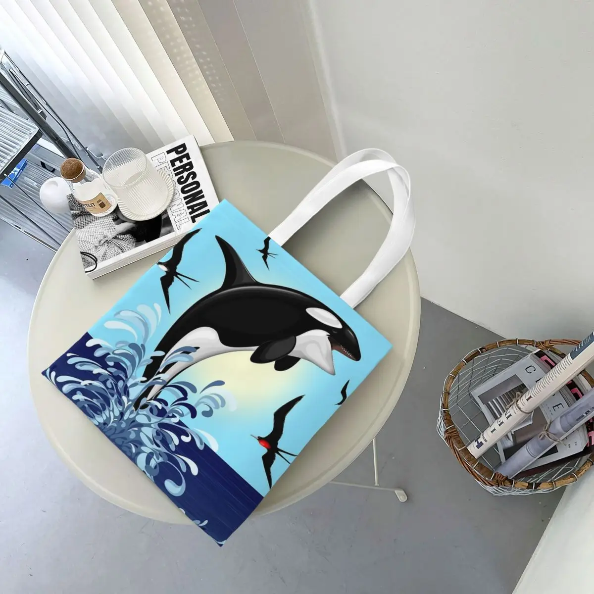 กระเป๋าช้อปปิ้งลายปลาวาฬนักล่าโอร์กากระโดดขึ้นจากมหาสมุทร กระเป๋าผ้าแคนวาสสำหรับผู้หญิง กระเป๋าโท้ทพับได้ กระเป๋าสะพายไหล่สำหรับผู้หญิง กระเป๋าถือสำหรับเดินทาง