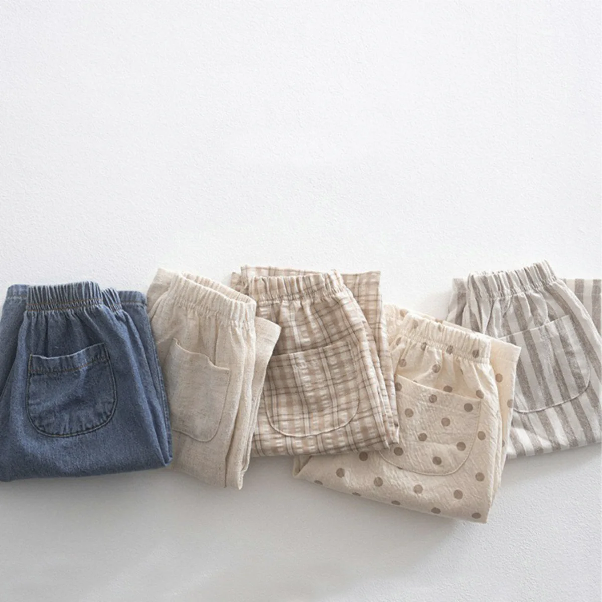 

2025 Summer New Baby Casual Pants Cotton Infant Girl Solid Loose Trousers Thin Breathable Toddler Boy Versatile Capri Pants