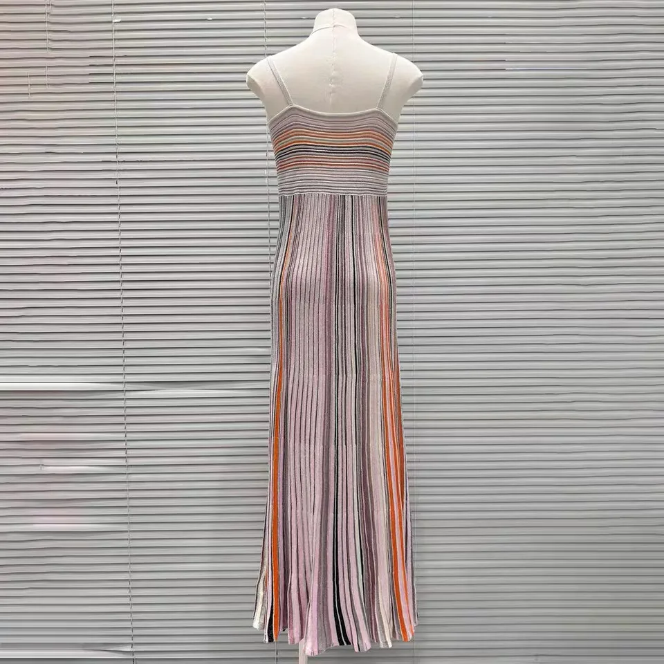 Kolorowa plisowana sukienka w paski w stylu wakacyjnym rozciągliwa, wąska, bez rękawów, wiązana na szyi sukienki damskie 2025 lato nowość