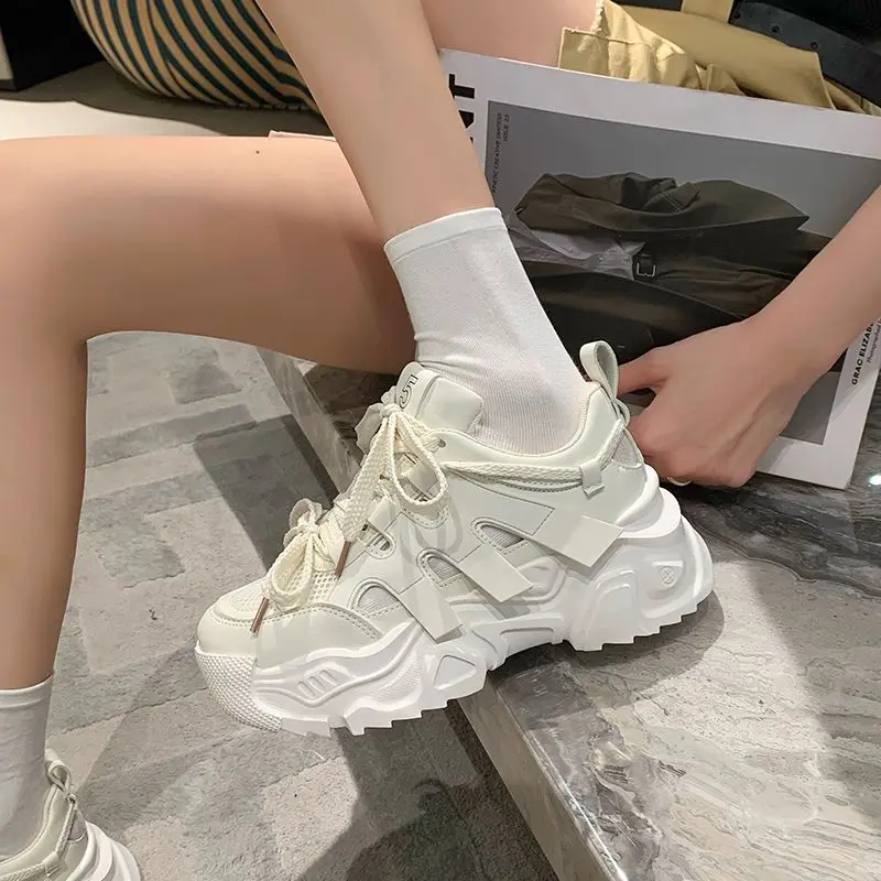 Buty dla kobiet Sportowe obuwie damskie Siatkowe oddychające trampki na wysokiej platformie Off White Athletic Y2k Oferta mody Lekkie A39