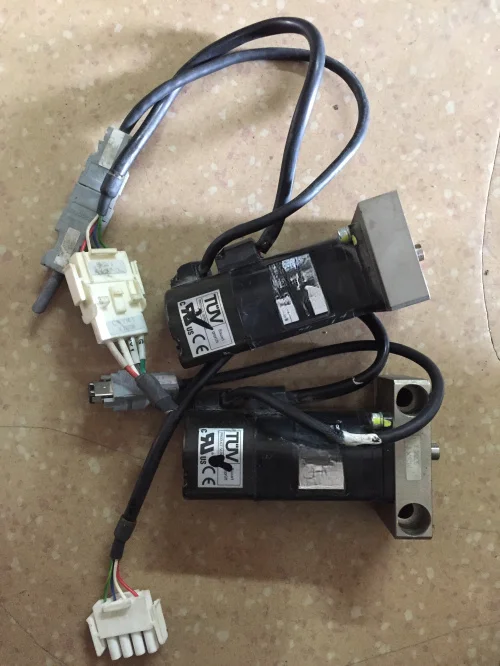 

Servo Motor R88M-W10030H+servo Driver SGDH-01AE , Good Working , 3 Months Warranty , Fastly Shipping